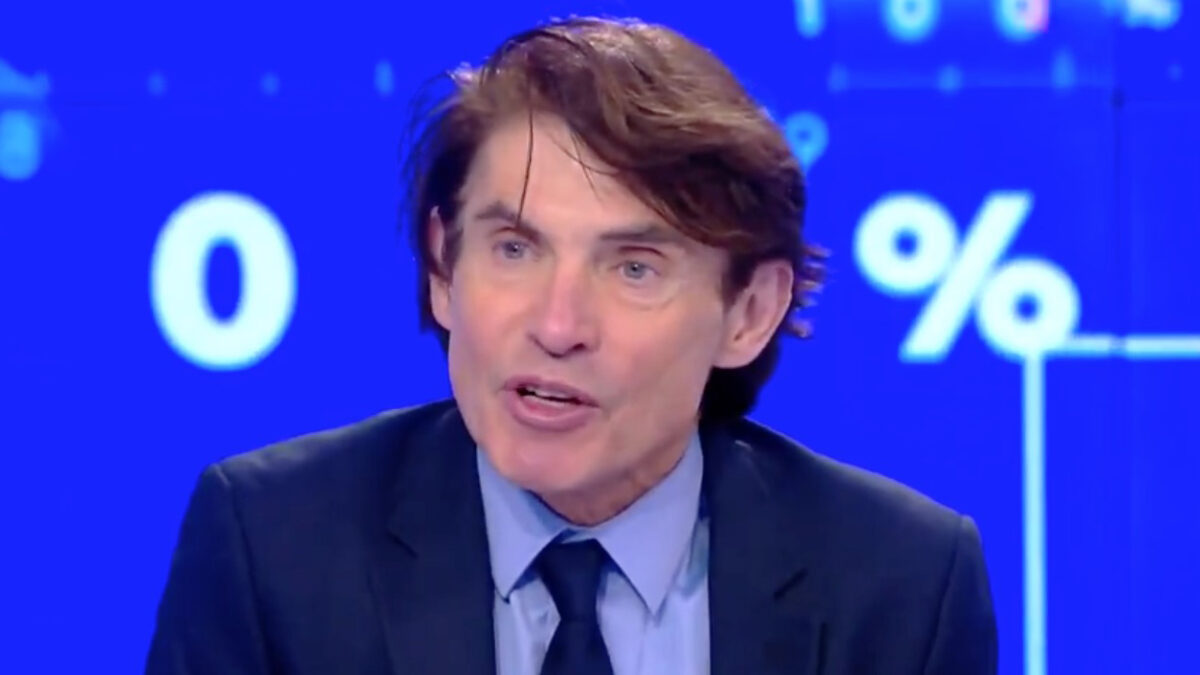 INFO ENTREVUE - "Rafles": Arno Klarsfeld reconnaît sa maladresse et craint une interdiction d’antenne par le Conseil d’État. (CNews)