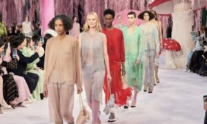 ScreenshotChanel : Matthieu Blazy signe sa première haute couture au Grand Palais