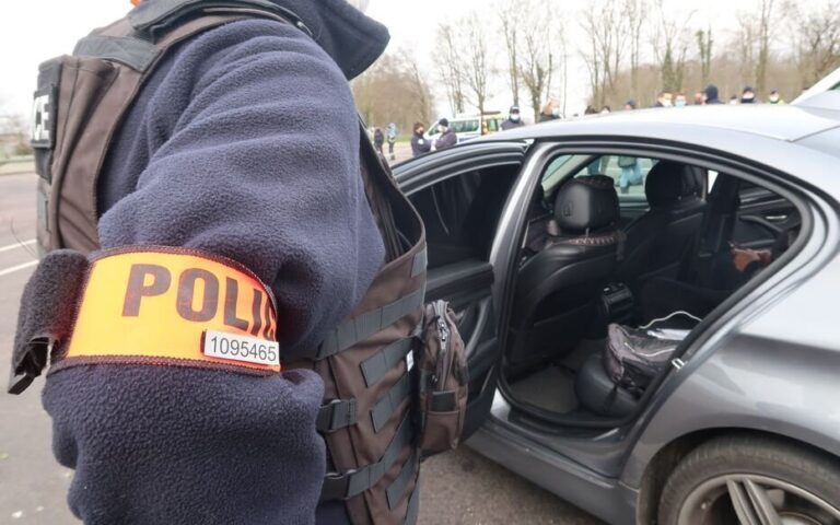 Corbeil-Essonnes : un homme poignardé au couteau sur fond de dette, trois personnes arrêtés à Évry