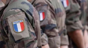 Emploi militaire : l’État muscle le recrutement civil de la défense