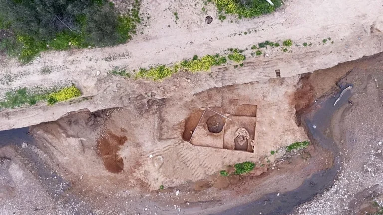 En Grèce, deux tombes de l’âge de bronze éclairent des rites funéraires déroutants