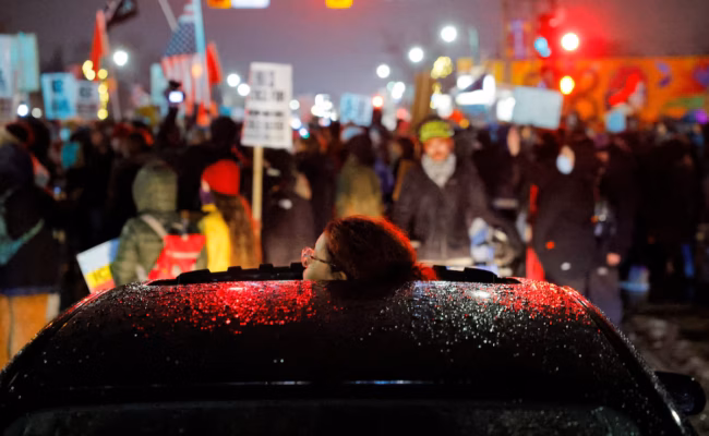 États-Unis - deux fusillades impliquant des agents de l’immigration attisent les tensions entre États et Washington