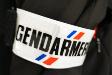 Haute-Saône : le maire d'un village surpris en flagrant délit avec une prostituée lors d’une opération de gendarmerie