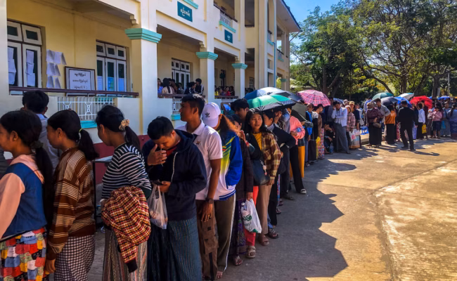 Le Myanmar vote lors du deuxième tour des élections organisées par l’armée