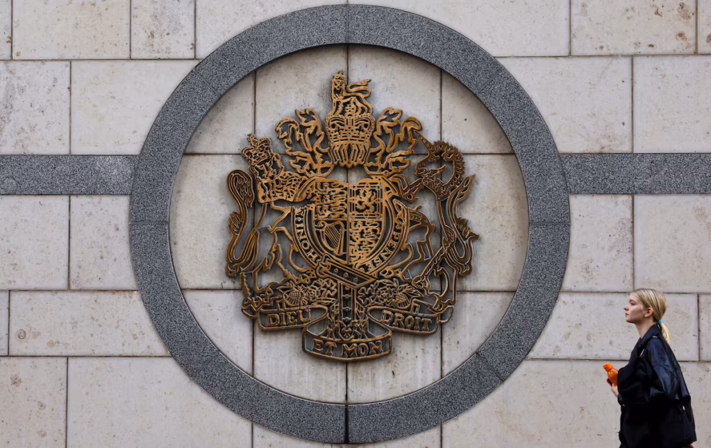 Le Royaume-Uni envisage des mesures après l’expulsion d’un diplomate par la Russie