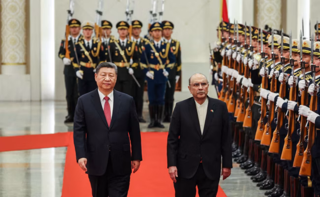 Pékin et Islamabad réaffirment leur partenariat stratégique face au rapprochement entre le Pakistan et Washington (AP)