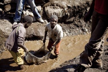 Plus de 200 morts dans l’effondrement d’une mine de coltan dans l’est du Congo