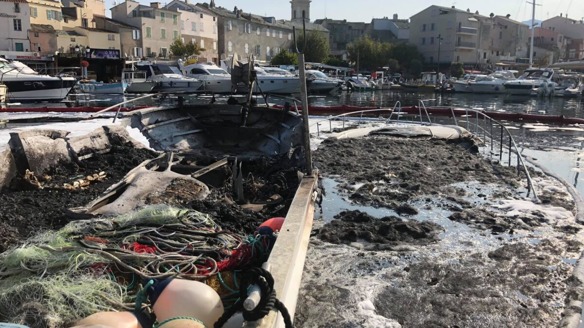 Saint-Florent – quatre hommes écroués après les incendies de bateaux qui ont frappé le port