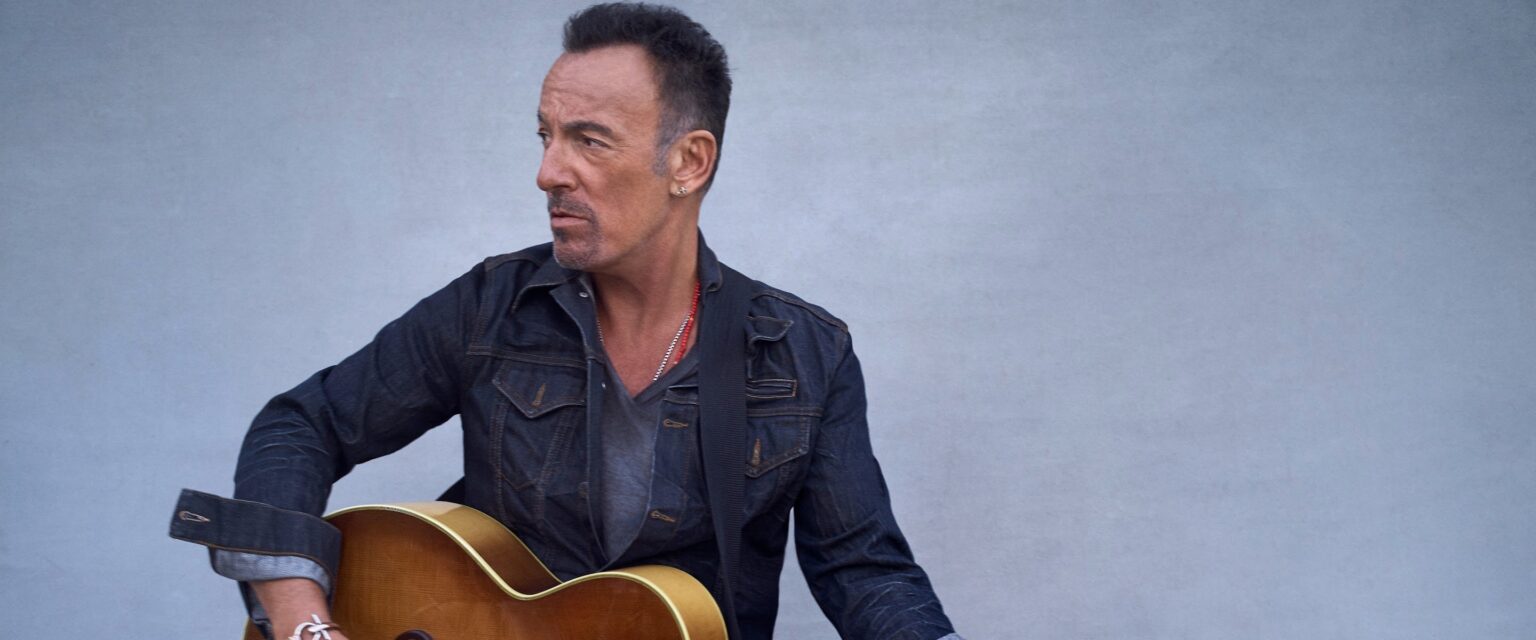 Springsteen attaque l’ICE sur scène et dédie un titre à Renée Good