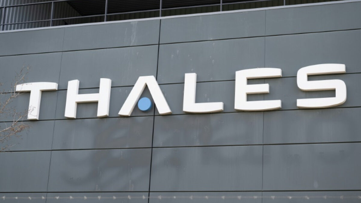 Thales reconnaît l’usage d'outils biométriques aux États-Unis, mais nie tout contrat avec l'ICE