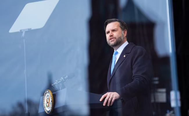 Trump annonce une tournée du vice-président américain en Azerbaïdjan et en Arménie