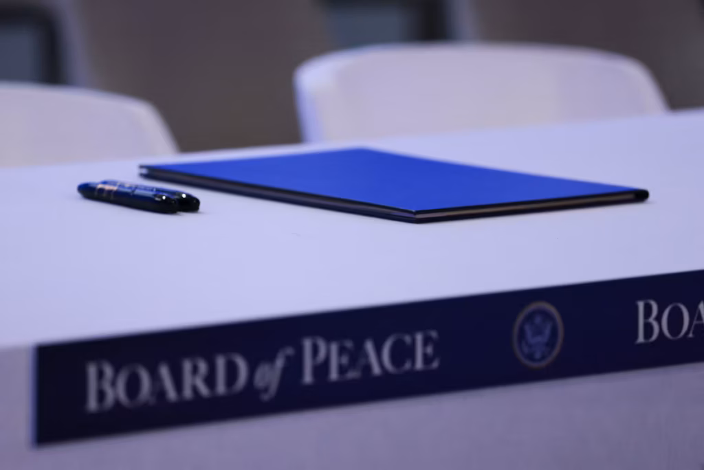 Trump dévoile un « Conseil de la paix » mondial, une initiative controversée qui inquiète l’ONU et ses alliés