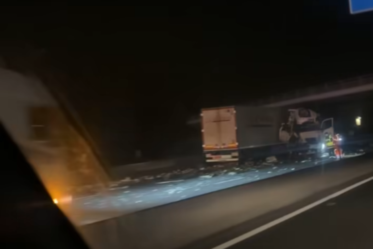 Accident sur l’A46 : un chauffeur tué après un choc entre camions