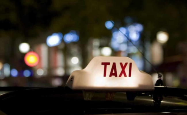 Yvelines : une conductrice de taxi arrêtée, plusieurs bouteilles de protoxyde d’azote découvertes