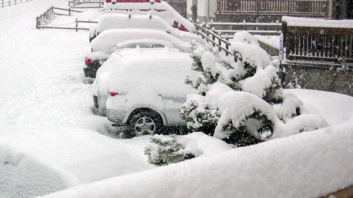 Fortes pluies généralisées et neige abondante en montagne : la France sous une perturbation active