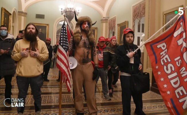 Capitole (6 janvier) : sans Trump, l’émeute « n’aurait pas eu lieu », affirme Jack Smith devant le Congrès