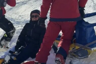 Accident de ski pour Anne-Sophie Lapix : la présentatrice mise au repos après une chute en montagne