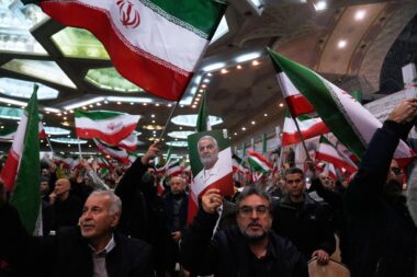 Tout ce qu’il faut savoir sur les manifestations en Iran alors que le gouvernement coupe Internet et les réseaux téléphoniques
