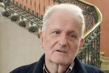 «C’est son parti que je visais»: le retraité auteur d’un jet d’œuf sur Jordan Bardella condamné à 6 mois de prison avec sursis