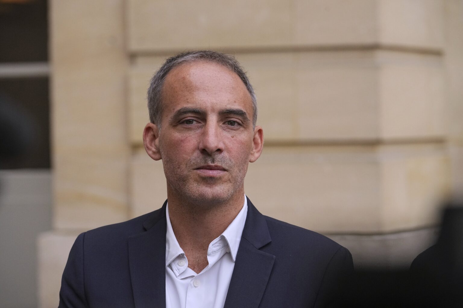 Raphaël Glucksmann sous le choc: son grand-père était un espion au service de la Russie et de Staline! AP