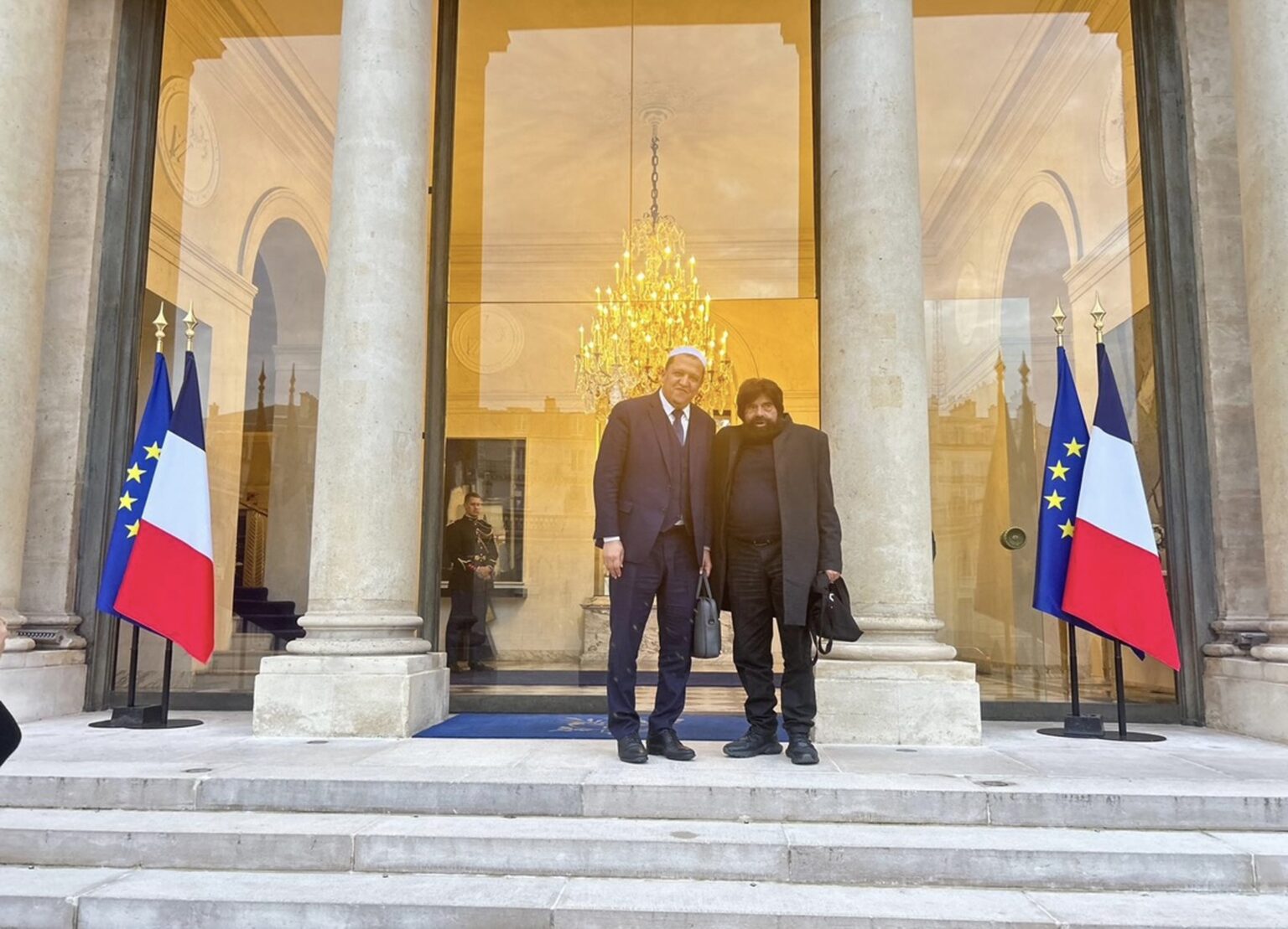 Marek Halter et Hassan Chalghoumi reçus à l’Élysée pour promouvoir le dialogue et la cohésion nationale. (DR)
