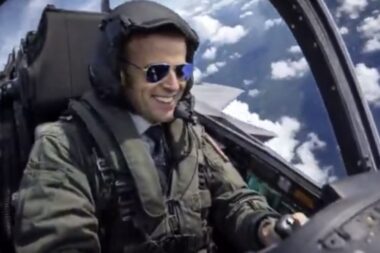 BUZZ - Découvrez l’hilarante parodie de Top Gun avec Trump et Macron