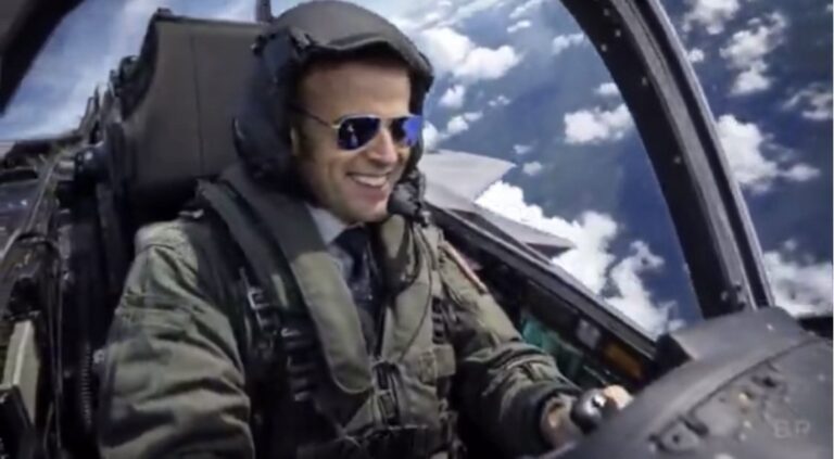 BUZZ - Découvrez l’hilarante parodie de Top Gun avec Trump et Macron