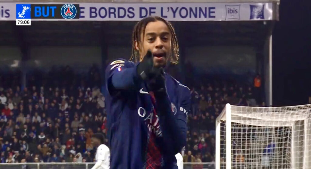 — Ligue 1 – Le PSG s’impose à Auxerre et reprend la tête du championnat, en attendant OM-Lens samedi au Vélodrome