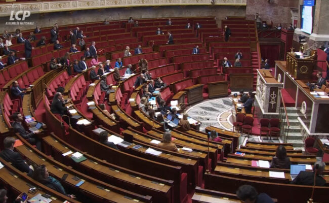 Commerces : l’Assemblée valide l’expérimentation des caméras algorithmiques jusqu’en 2027