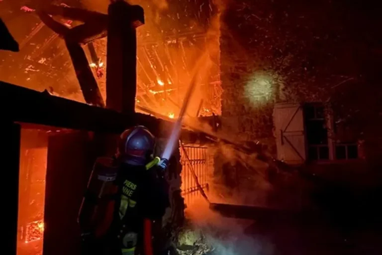 Une dépendance agricole détruite par le feu en Haute-Garonne