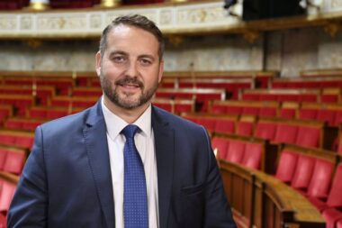Le député IDL-RN Thibault Monnier confronté à un squatteur sous OQTF dans son appartement