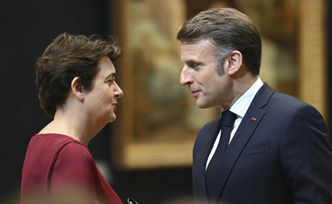 Laurence des Cars remet sa démission du Louvre à Emmanuel Macron