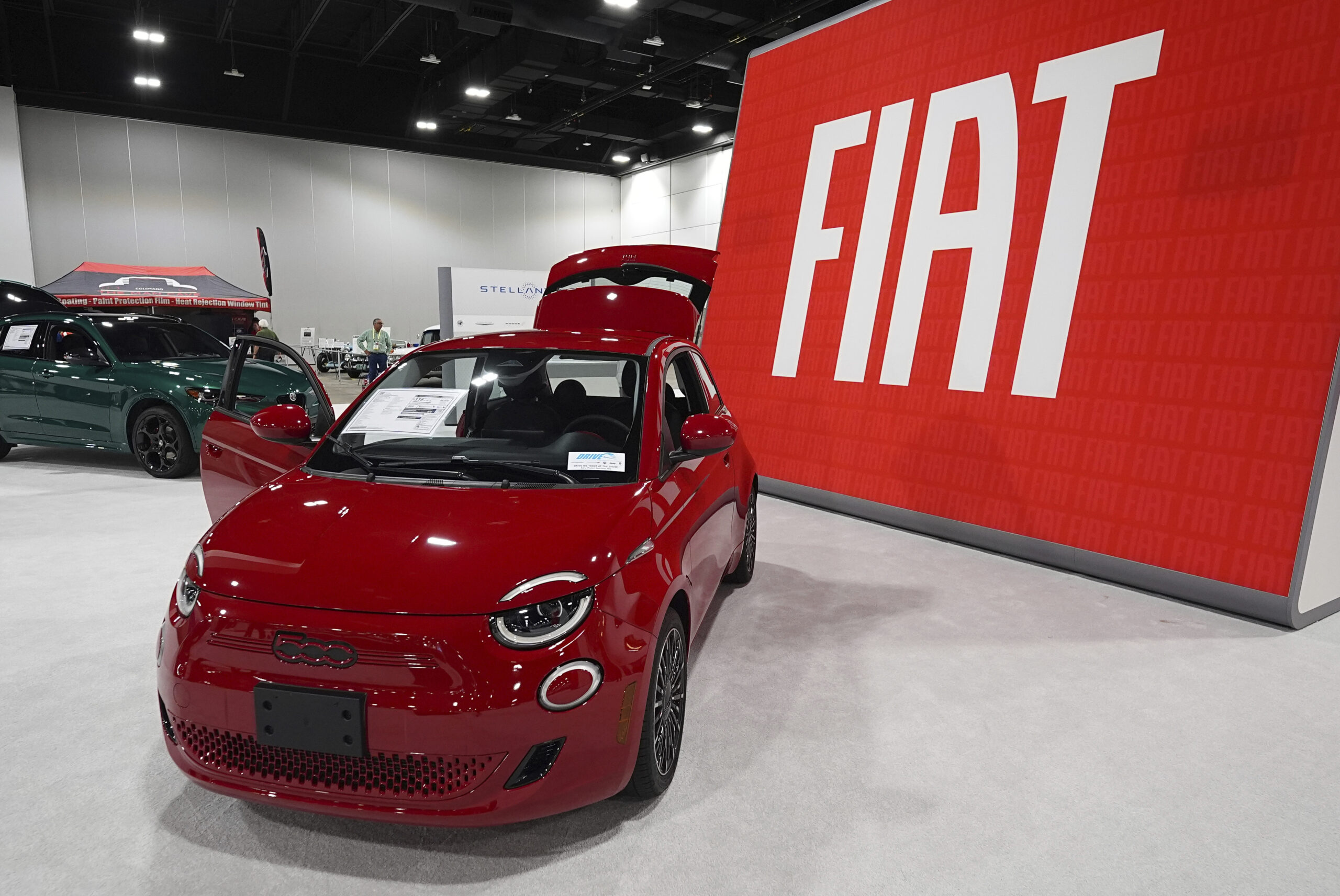 Stellantis annonce une perte record de 22,3 milliards d’euros en 2025 à cause de l'électrique