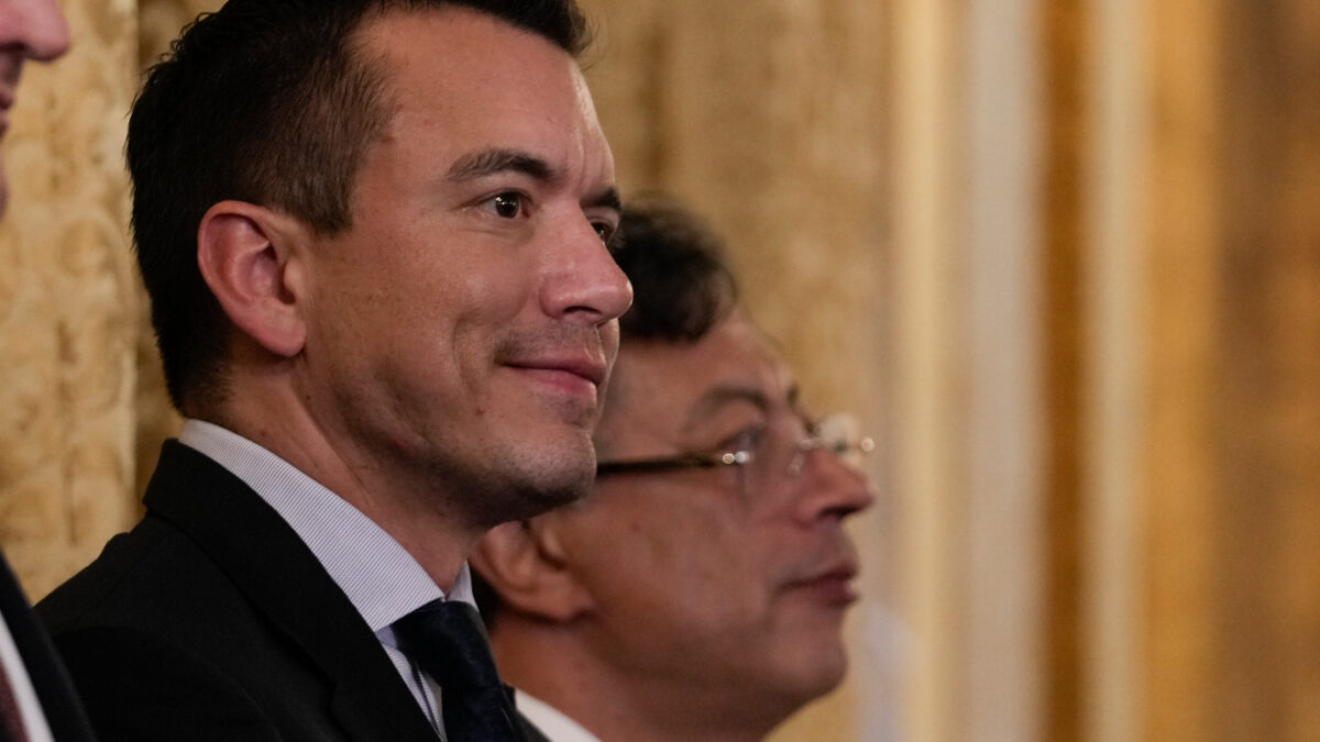 À la frontière, routiers et commerçants colombiens et équatoriens dénoncent une guerre commerciale « suicidaire »