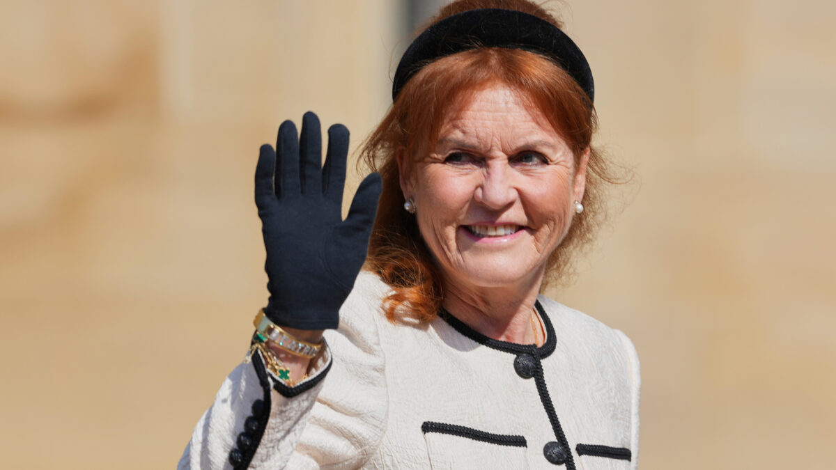 Fermeture de l’association de Sarah Ferguson après la révélation de mails compromettants la liant à Epstein