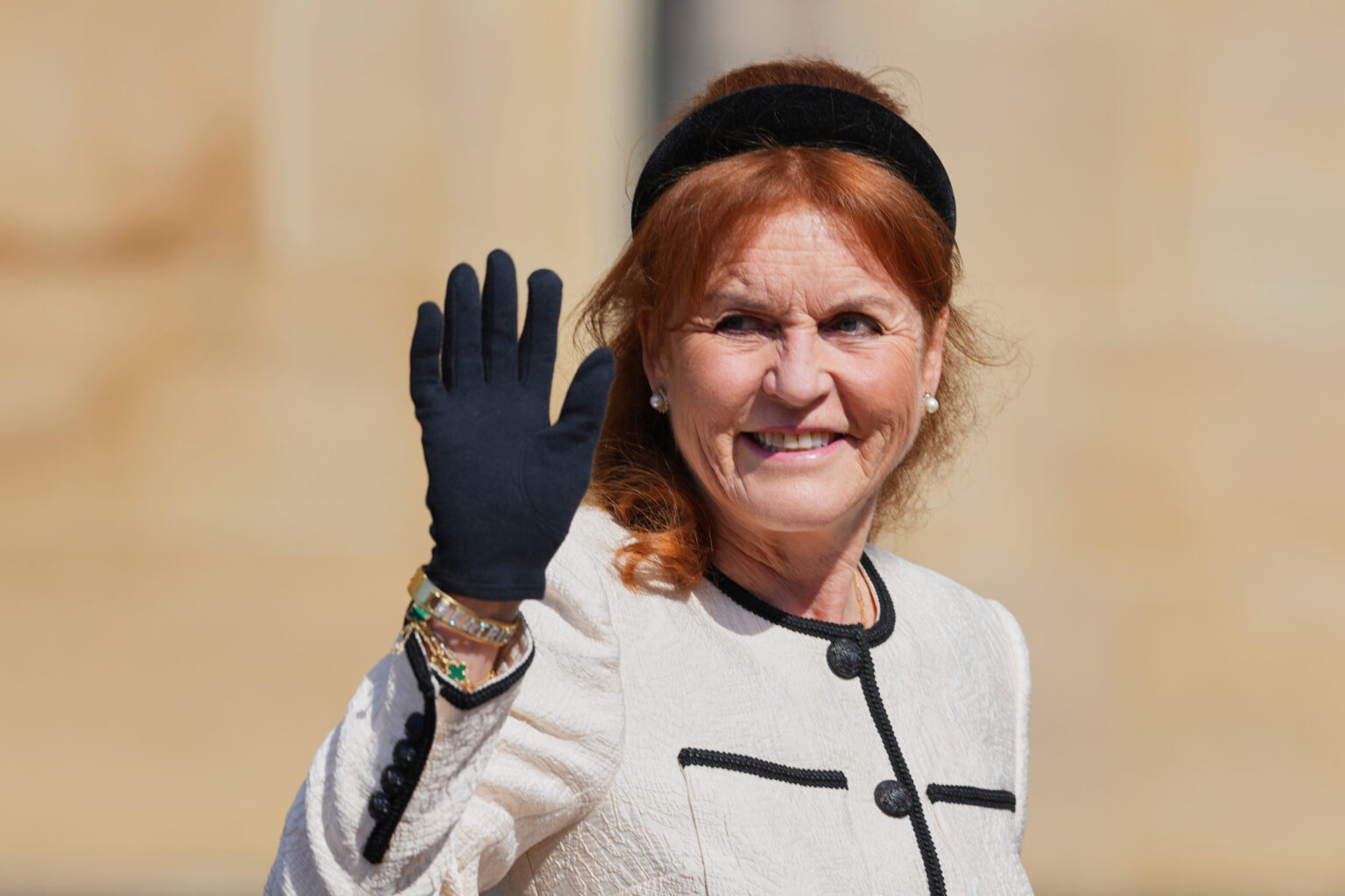Fermeture de l’association de Sarah Ferguson après la révélation de mails compromettants la liant à Epstein