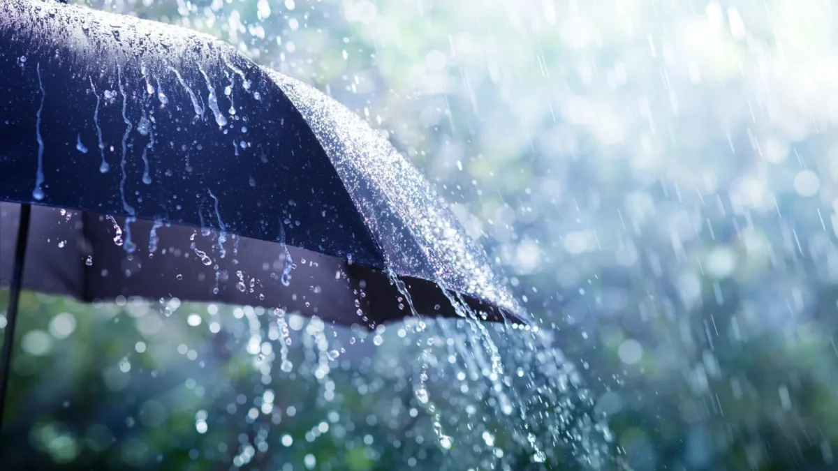 Pluies, vent et nouveaux risques d’inondations : la semaine débute sous les intempéries