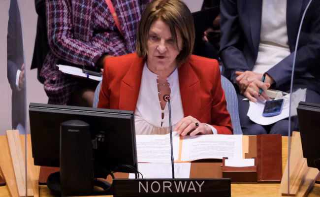 Affaire Epstein - la police norvégienne enquête sur un couple de diplomates soupçonné de corruption (AP)