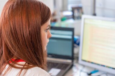 Mauvaise nouvelle pour l'apprentissage : les aides à l’embauche rabotées dès 2026 pour les diplômes du supérieur