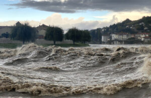 Après la tempête Nils, la France sous pression : 13 départements en alerte crues