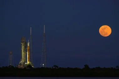 Artemis II repoussé - un problème d’hélium cloue au sol la mission lunaire de la Nasa