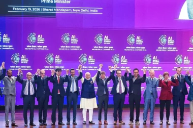 Au sommet de New Delhi, 86 pays appellent à une intelligence artificielle « sûre et digne de confiance »