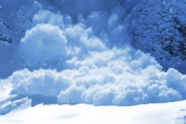 Avalanche dans le val d’Aoste : deux skieurs perdent la vie