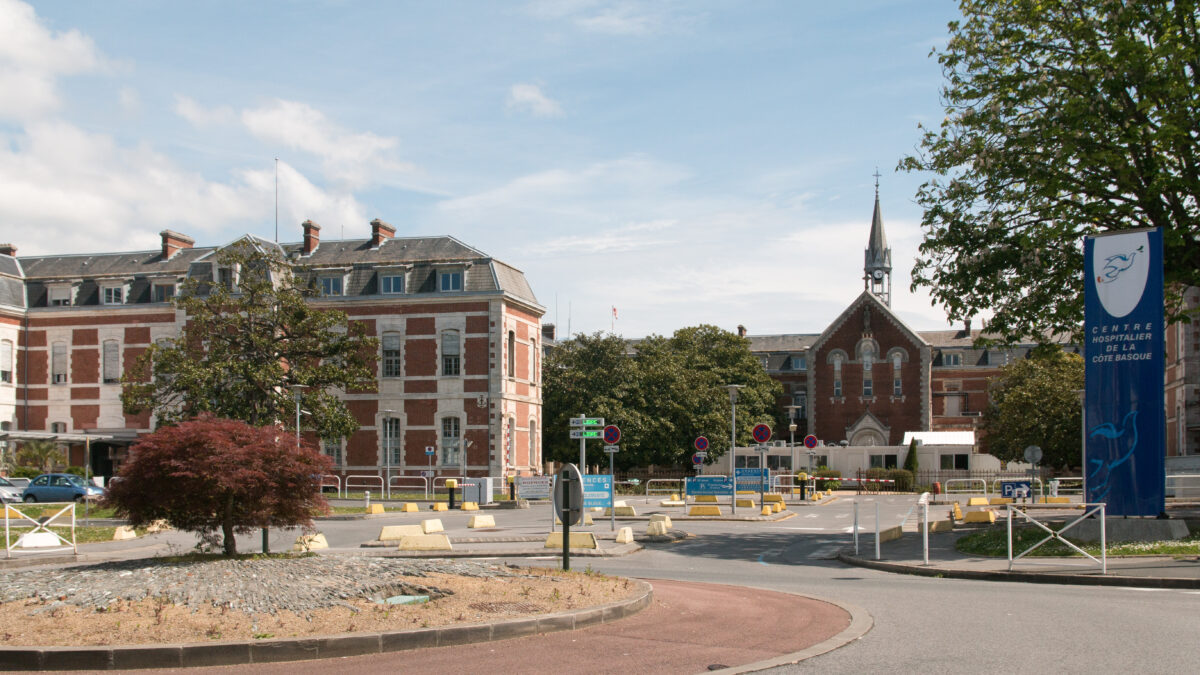 Bayonne : l’hôpital lance un emprunt citoyen pour combler son déficit (wikipedia commons)
