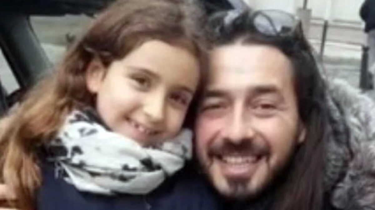 Moundir félicite sa fille Ambre, en finale de la Star academy sur TF1. (Instagram Moundir)