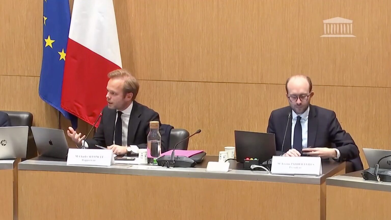 VIDÉO - Assemblée nationale: gêné par une question de Charles Alloncle sur Mediawan, le président Jérémie Patrier-Leitus interrompt la séance