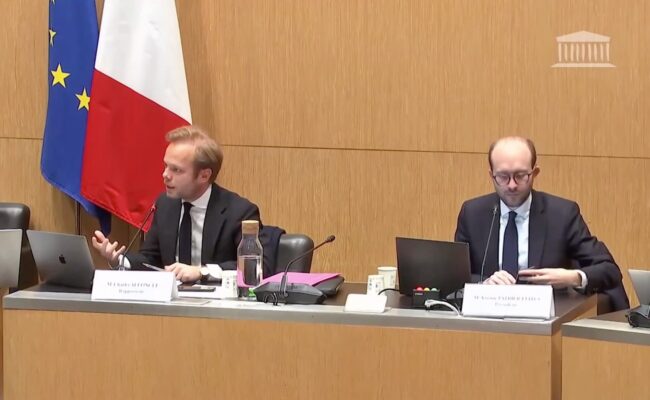 VIDÉO - Assemblée nationale: gêné par une question de Charles Alloncle sur Mediawan, le président Jérémie Patrier-Leitus interrompt la séance