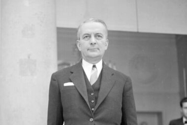 C’était un 11 février - Instauration du SMIG, premier salaire minimum en France