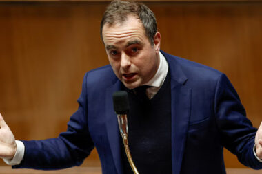 Diplôme contesté : la Cour de justice de la République écarte la plainte visant Sébastien Lecornu