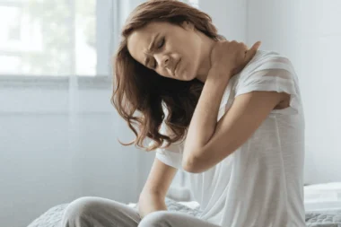 Douleurs persistantes : une étude met en évidence un écart biologique entre hommes et femmes